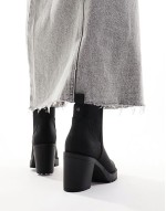 faux leather heeled boot in black