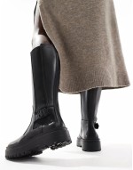 Alicia tall chelsea boot in black