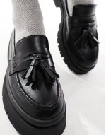 Leyton chunky loafer in black